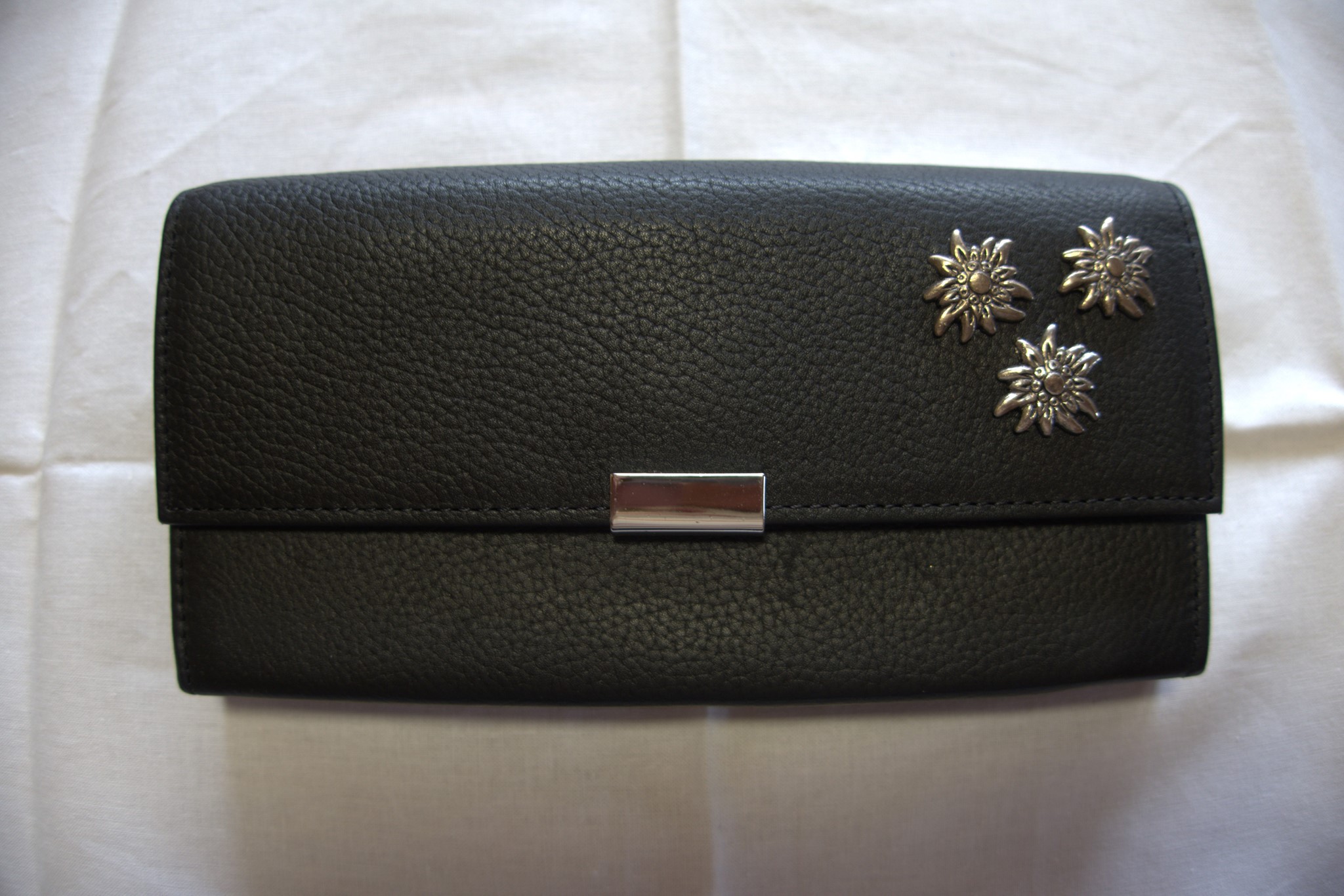 Bild von Service-Portemonnaie schwarz mit Magnetverschluss u. 3 Edelweiss