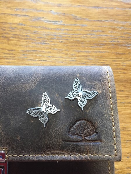 Bild von Service-Portemonnaie mit Klickverschluss und 2 Schmetterlings-Nieten
