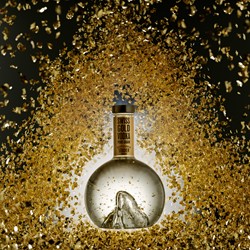 Bild von Swiss Gold Vodka Matterhorn mit 24 Karat Goldflitter